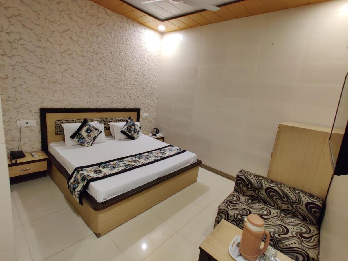 אמריצר Vrinda Apartments מראה חיצוני תמונה